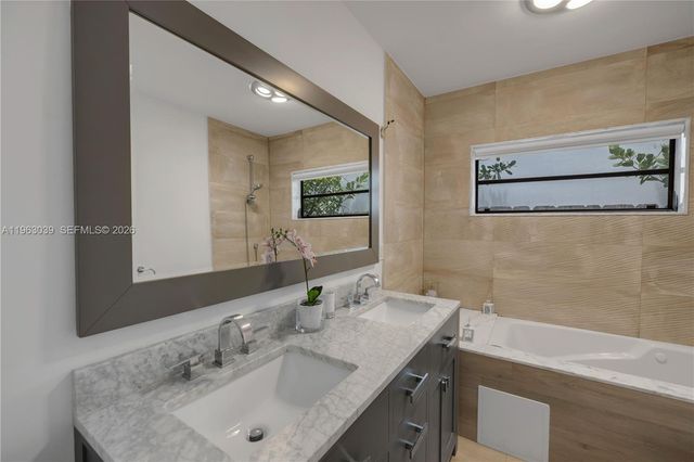 1405 Stillwater Dr, Miami Beach, FL 33141