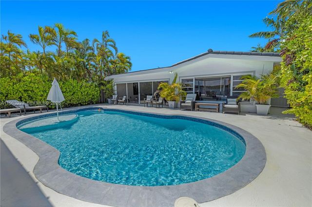 1405 Stillwater Dr, Miami Beach, FL 33141