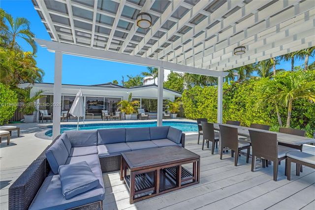 1405 Stillwater Dr, Miami Beach, FL 33141