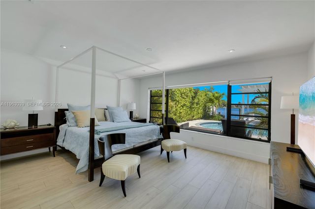 1405 Stillwater Dr, Miami Beach, FL 33141