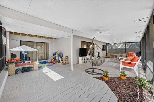 1010 W PEBBLE BEACH CIRCLE, Winter Springs, FL 32708