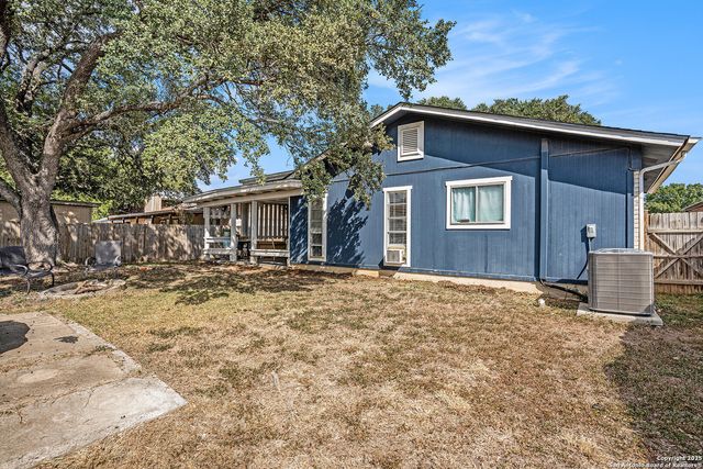 6610 Courtyard, San Antonio, TX 78239