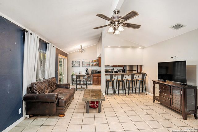 6610 Courtyard, San Antonio, TX 78239