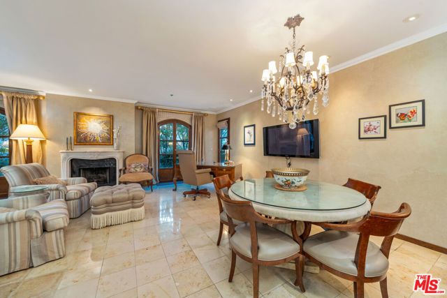 9249 Burton Way 205, Beverly Hills, CA 90210