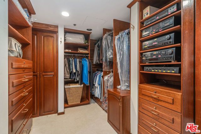 9249 Burton Way 205, Beverly Hills, CA 90210