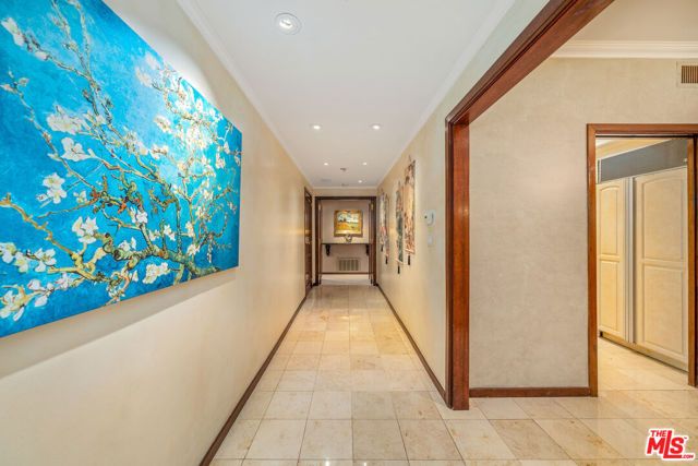 9249 Burton Way 205, Beverly Hills, CA 90210