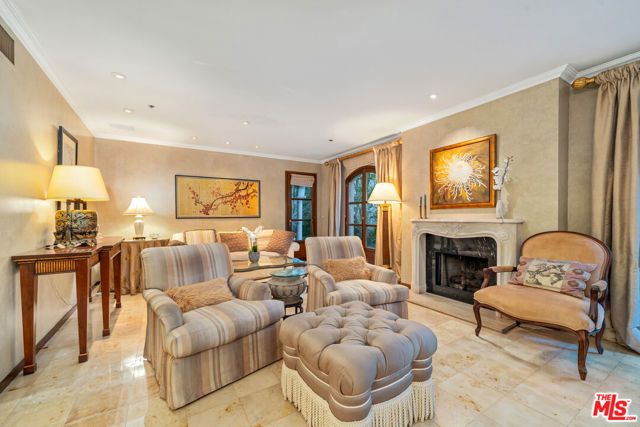 9249 Burton Way 205, Beverly Hills, CA 90210