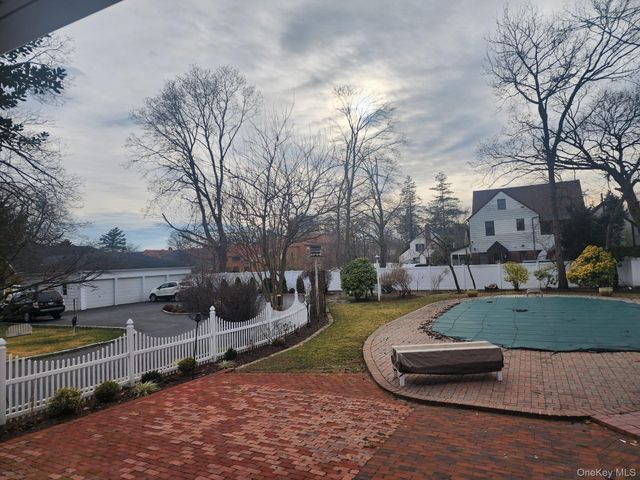 129 Hilton Avenue, Hempstead, NY 11550