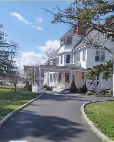 129 Hilton Avenue, Hempstead, NY 11550