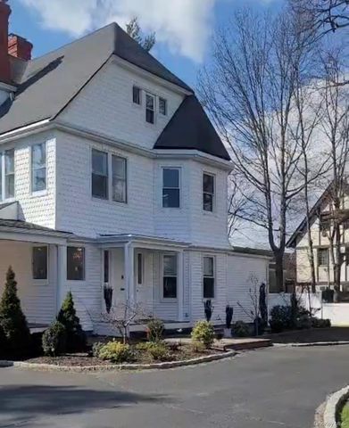 129 Hilton Avenue, Hempstead, NY 11550