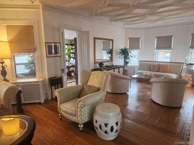 129 Hilton Avenue, Hempstead, NY 11550