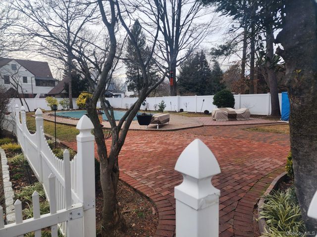 129 Hilton Avenue, Hempstead, NY 11550