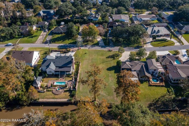 511 Beverly Drive, Lafayette, LA 70503