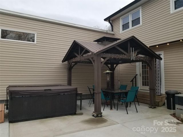 372 Aycock Street NE, Concord, NC 28025