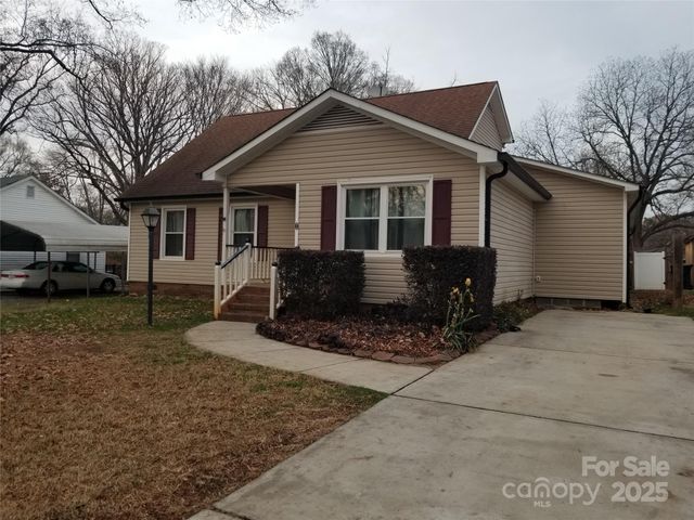 372 Aycock Street NE, Concord, NC 28025