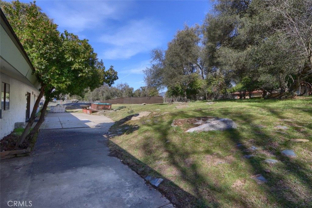 Image 44 of property listing at 31729 Cherokee, Coarsegold, CA 93614