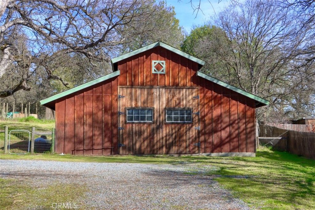 Image 49 of property listing at 31729 Cherokee, Coarsegold, CA 93614