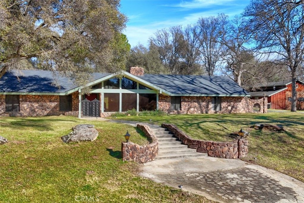 Image 52 of property listing at 31729 Cherokee, Coarsegold, CA 93614