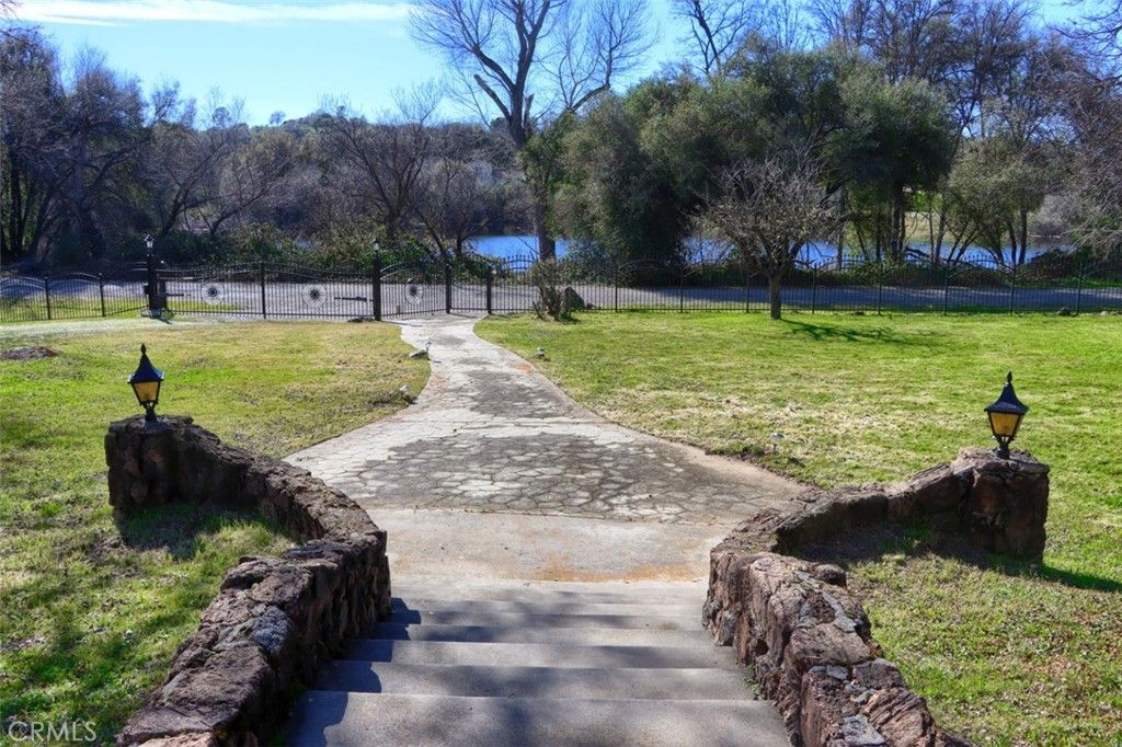 Image 54 of property listing at 31729 Cherokee, Coarsegold, CA 93614