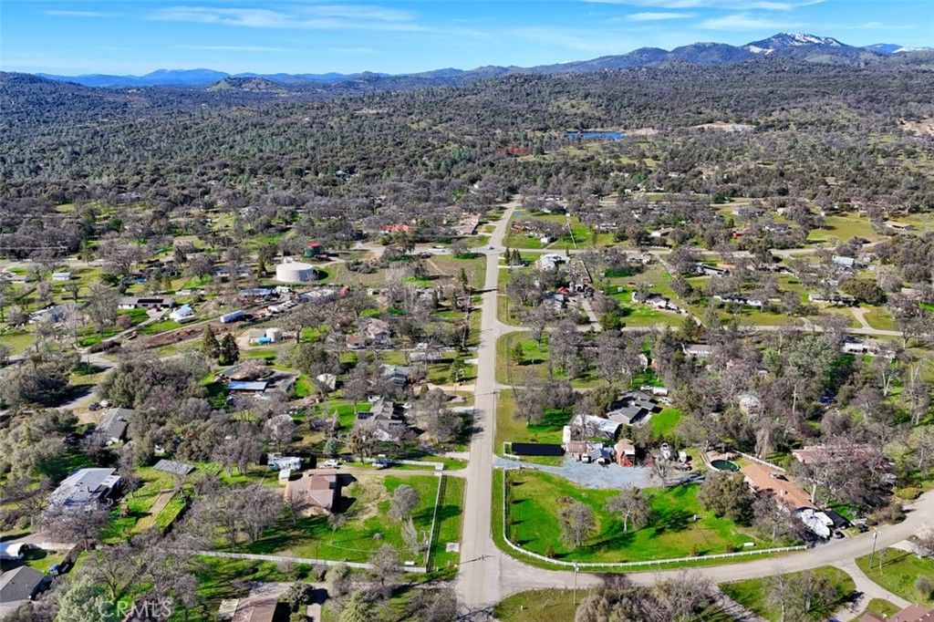 Image 66 of property listing at 31729 Cherokee, Coarsegold, CA 93614