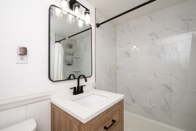 78 Precinct St, Taunton, MA 02718