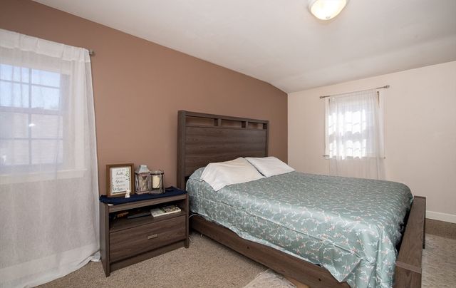 78 Precinct St, Taunton, MA 02718