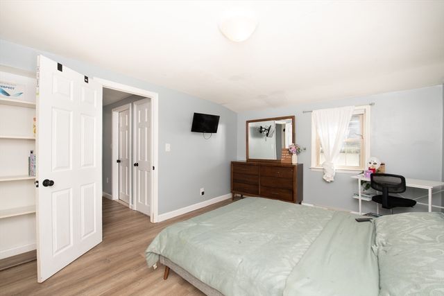 78 Precinct St, Taunton, MA 02718