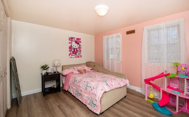 78 Precinct St, Taunton, MA 02718