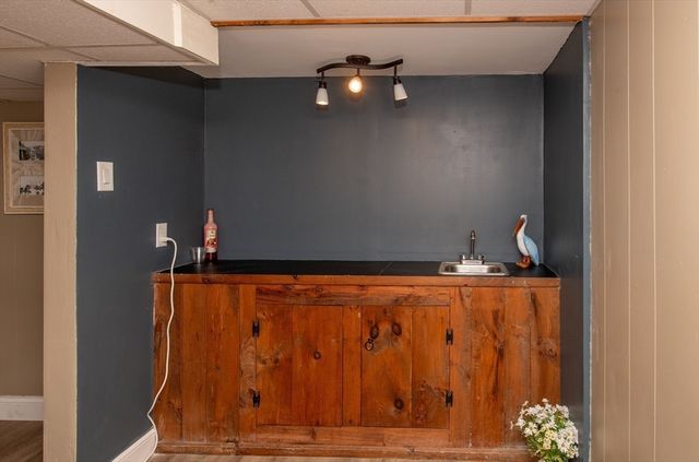 78 Precinct St, Taunton, MA 02718