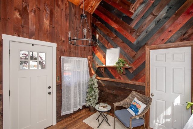 78 Precinct St, Taunton, MA 02718