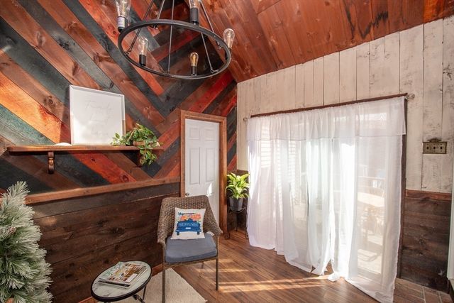 78 Precinct St, Taunton, MA 02718