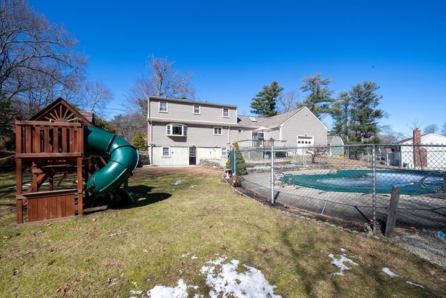 78 Precinct St, Taunton, MA 02718