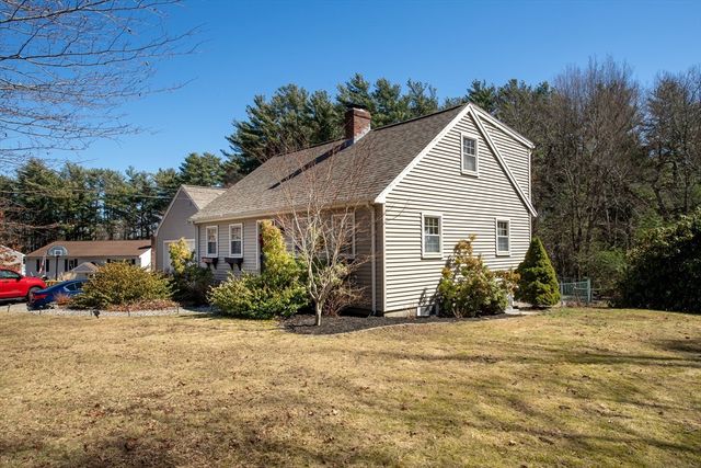 78 Precinct St, Taunton, MA 02718