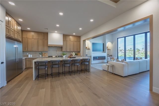 3278 Dove Run Creek Drive, Las Vegas, NV 89135