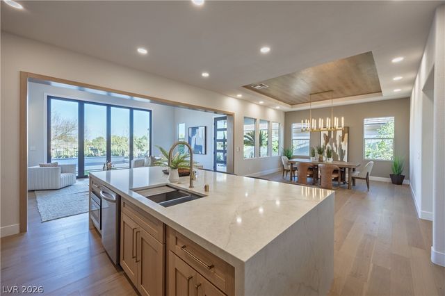 3278 Dove Run Creek Drive, Las Vegas, NV 89135