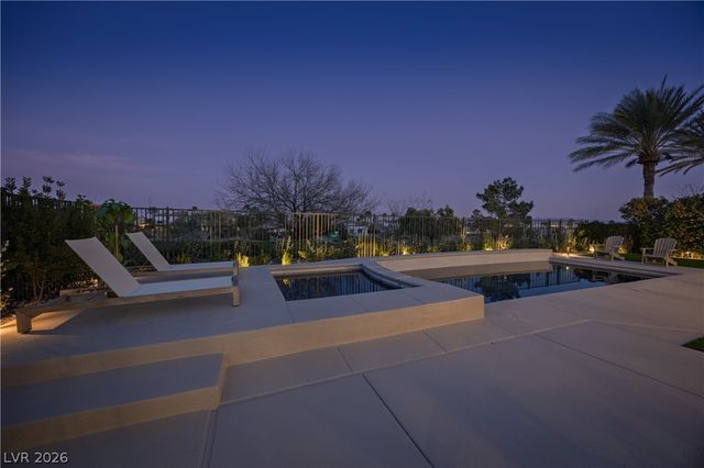 3278 Dove Run Creek Drive, Las Vegas, NV 89135