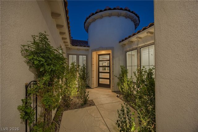 3278 Dove Run Creek Drive, Las Vegas, NV 89135