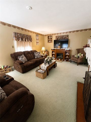 1307 N MERCER STREET, New Castle, PA 16105