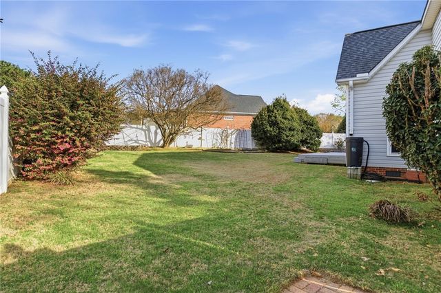 103 Malvern Hill, Easley, SC 29642