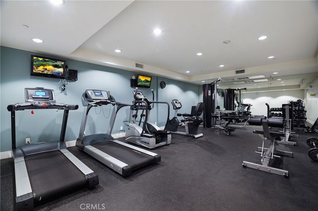 12837 Moorpark Street 405, Studio City, CA 91604