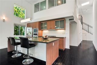 12837 Moorpark Street 405, Studio City, CA 91604