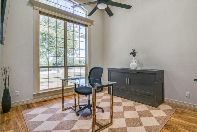 214 Deer Creek Drive, Aledo, TX 76008