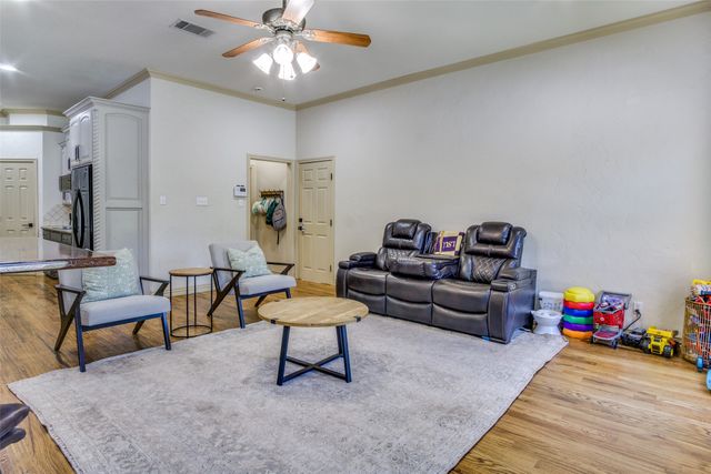 214 Deer Creek Drive, Aledo, TX 76008