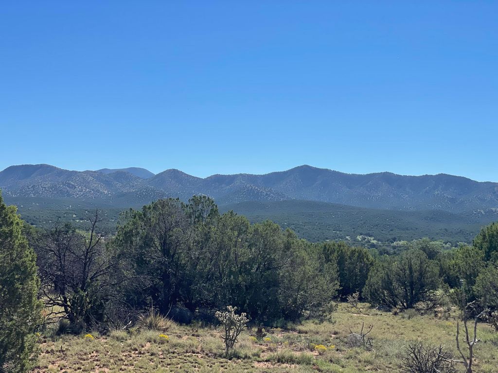 2 TIGUA Drive, Sandia Park, NM 87047