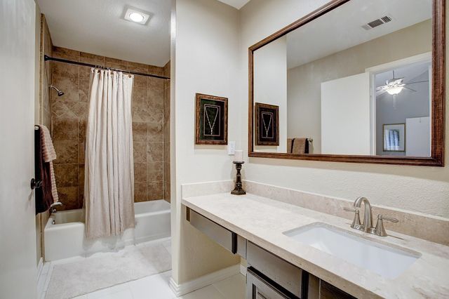 9400 Doliver Drive 45, Houston, TX 77063