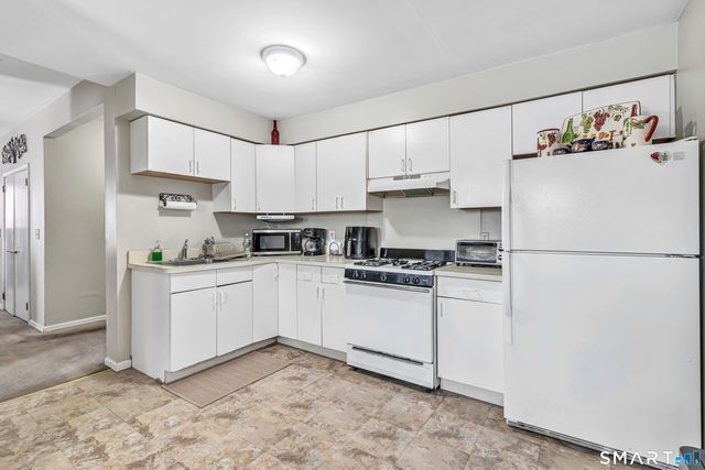 177 Thompson Street, Bridgeport, CT 06604