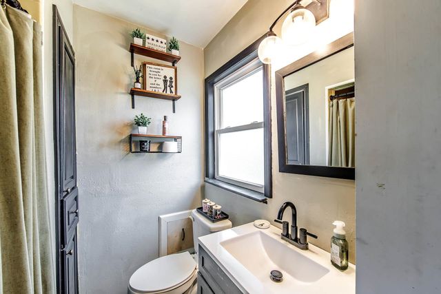 305 Wisteria St, Thibodaux, LA 70301