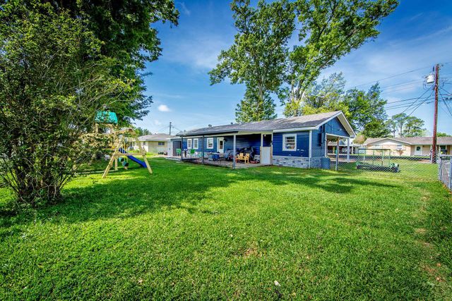 305 Wisteria St, Thibodaux, LA 70301