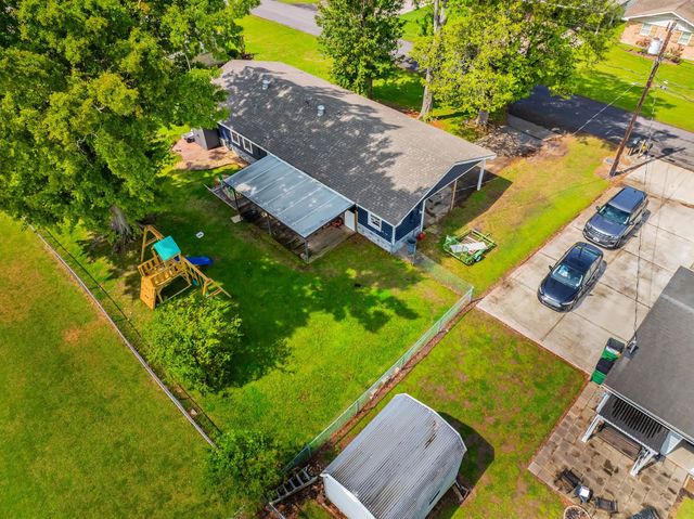 305 Wisteria St, Thibodaux, LA 70301