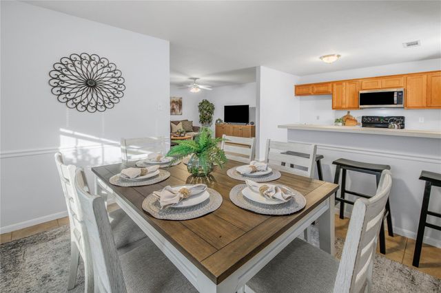 1733 Rock Hollow Loop, Bryan, TX 77807